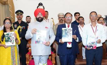 Governor launches 'Mukt Gyan Kosh' for students in remote areas